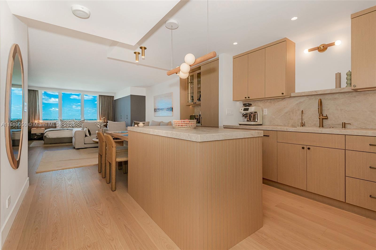 RONEY PALACE CONDO - Residential Lease