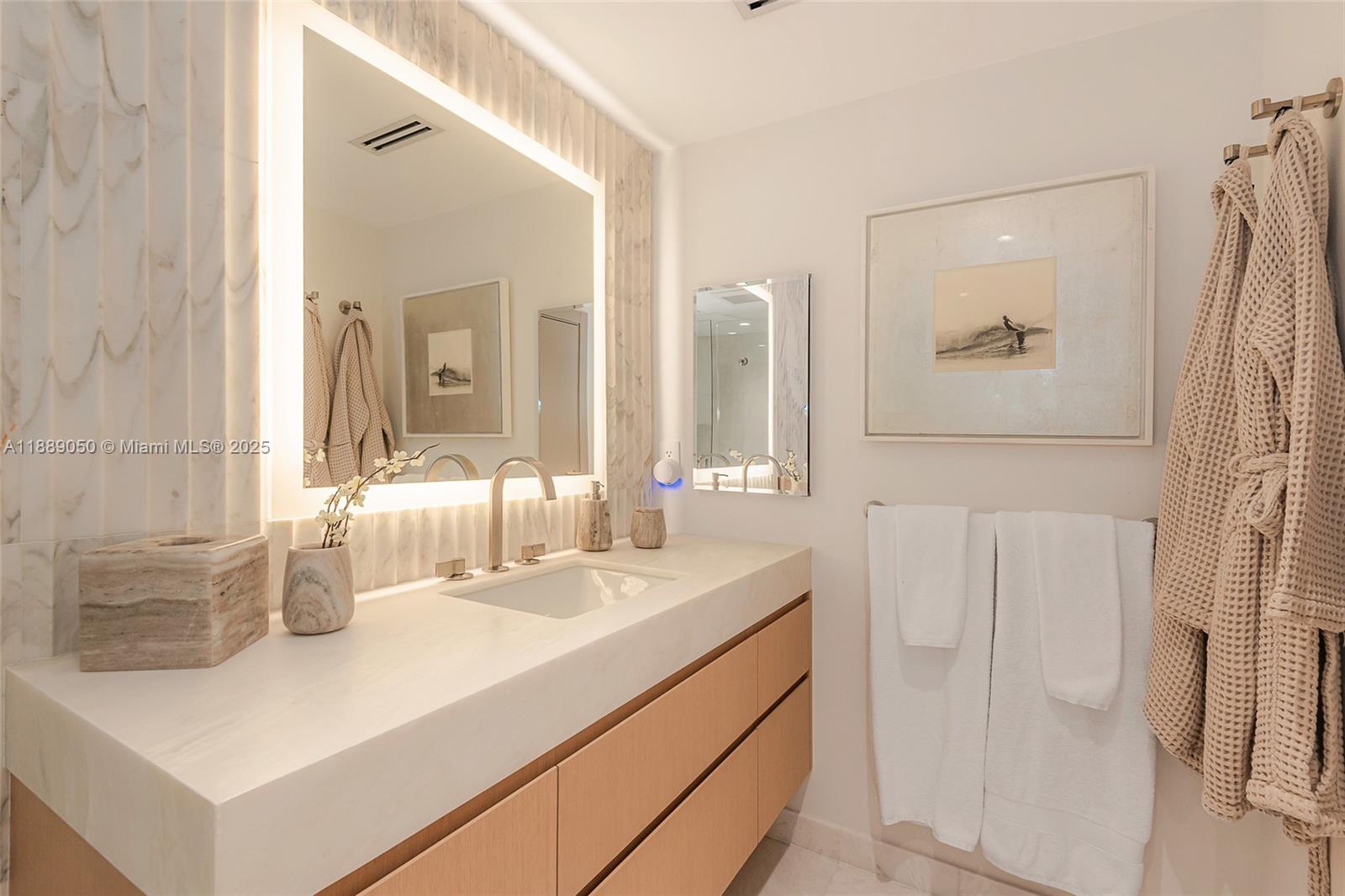 RONEY PALACE CONDO - Residential Lease