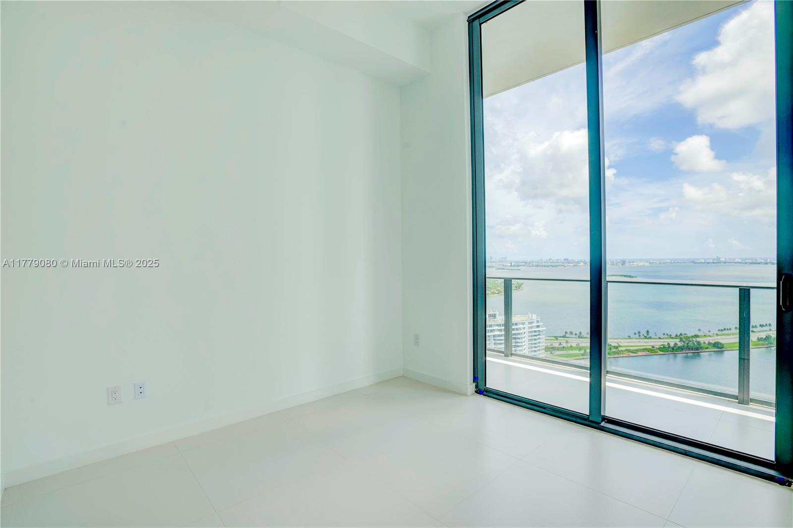 Property for Sale at 501 Ne 31st St 4002, Miami, Broward County, Florida - Bedrooms: 1 
Bathrooms: 2  - $530,000