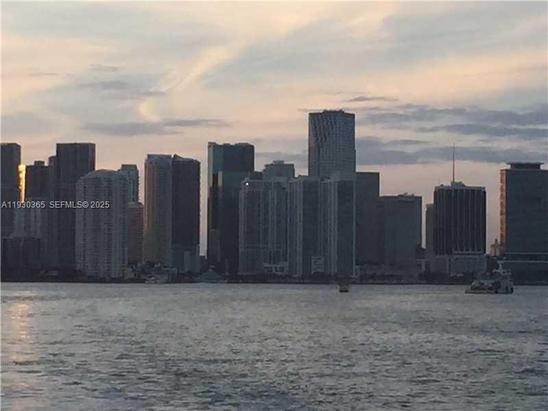 50 BISCAYNE CONDO - Residential