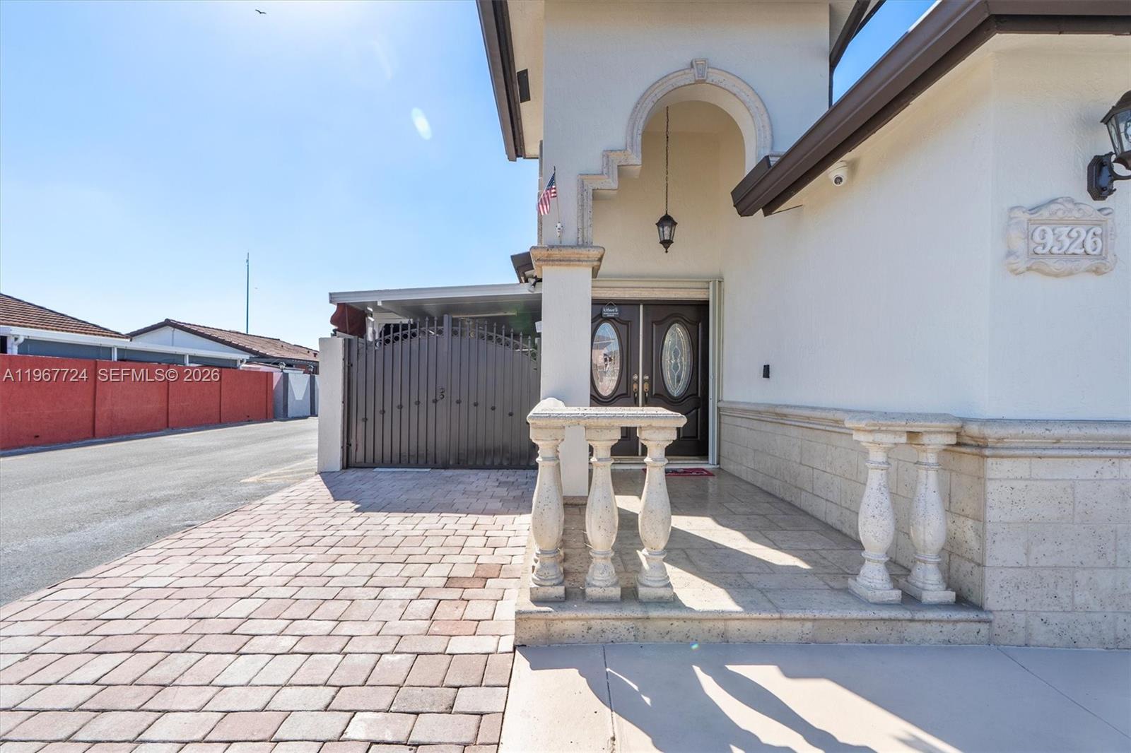 LOS PALACIOS I CONDO - Residential