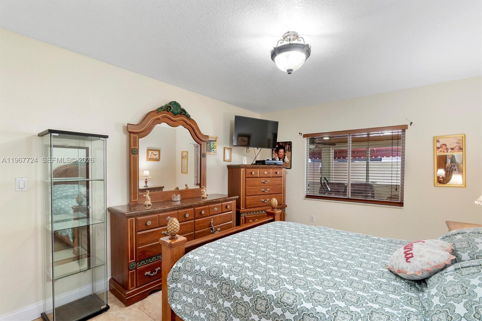 LOS PALACIOS I CONDO - Residential