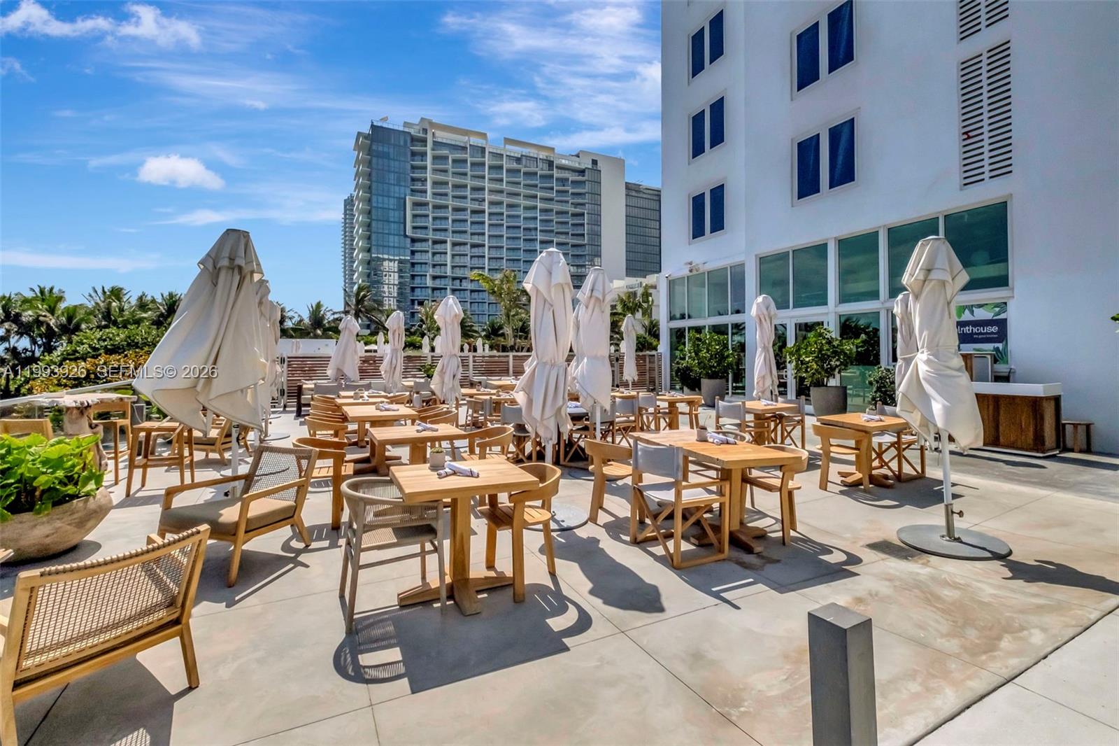 RONEY PALACE CONDO - Residential Lease