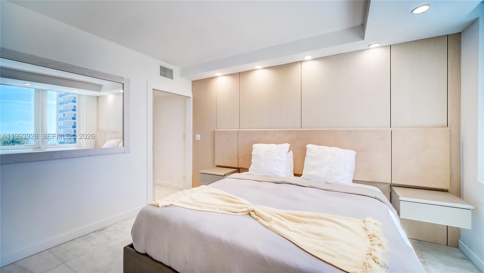 RONEY PALACE CONDO - Residential Lease