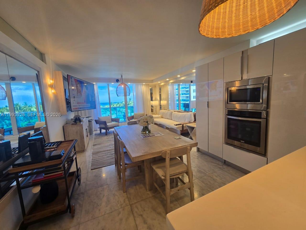 2301 Collins Ave 439