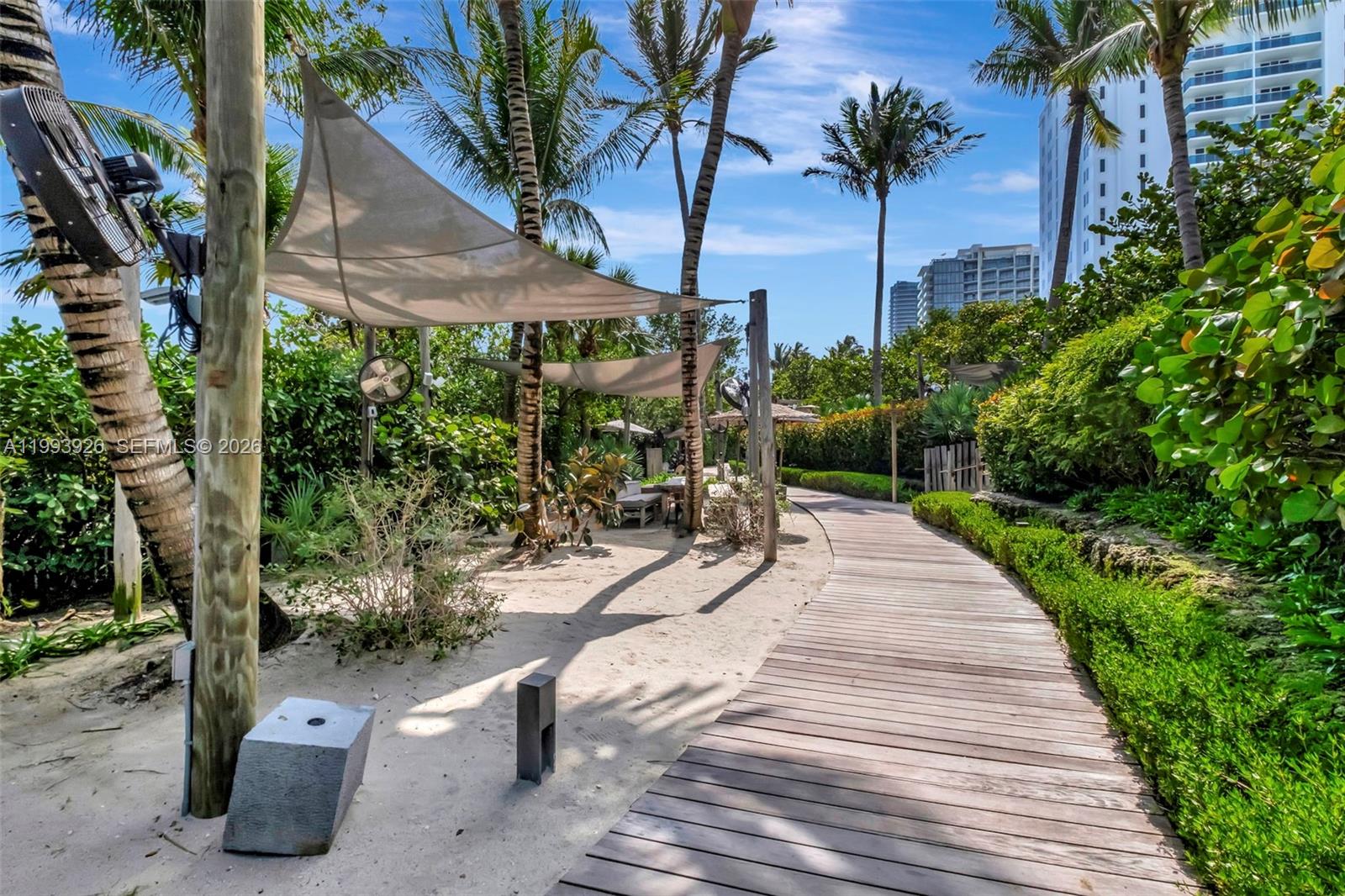 RONEY PALACE CONDO - Residential Lease