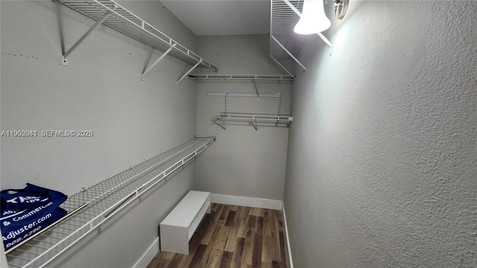 KINGS POINT FLANDERS COND - Residential