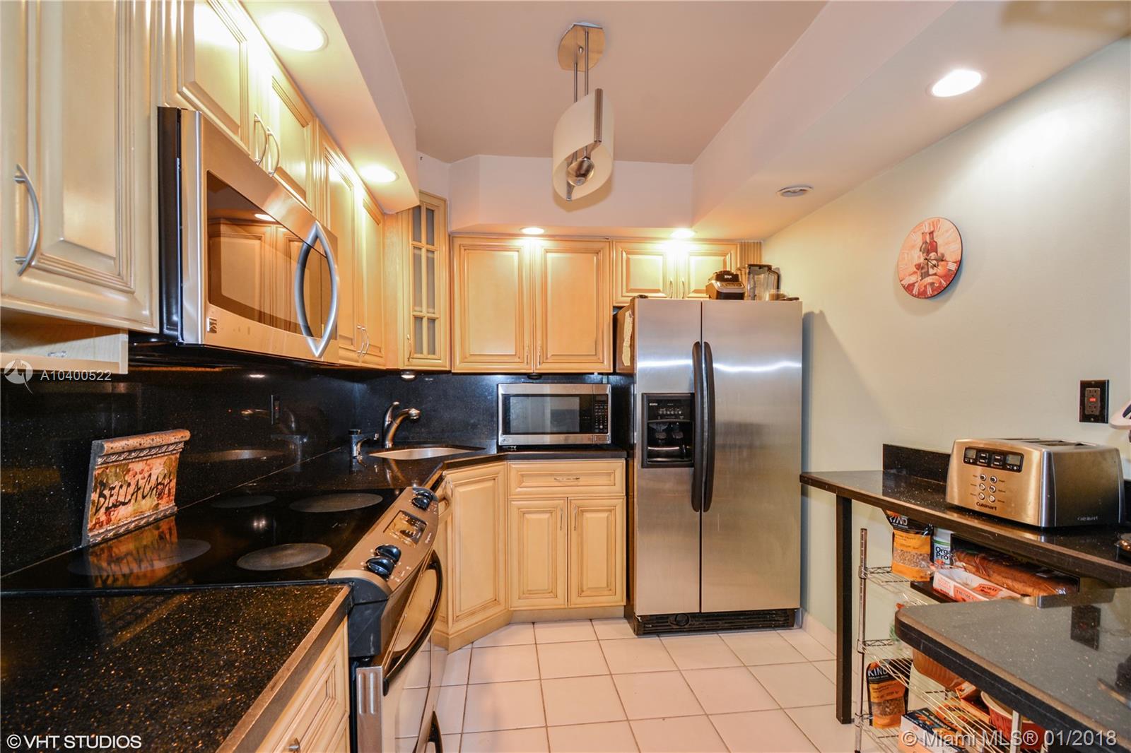 DELVISTA TOWERS CONDO - Residential