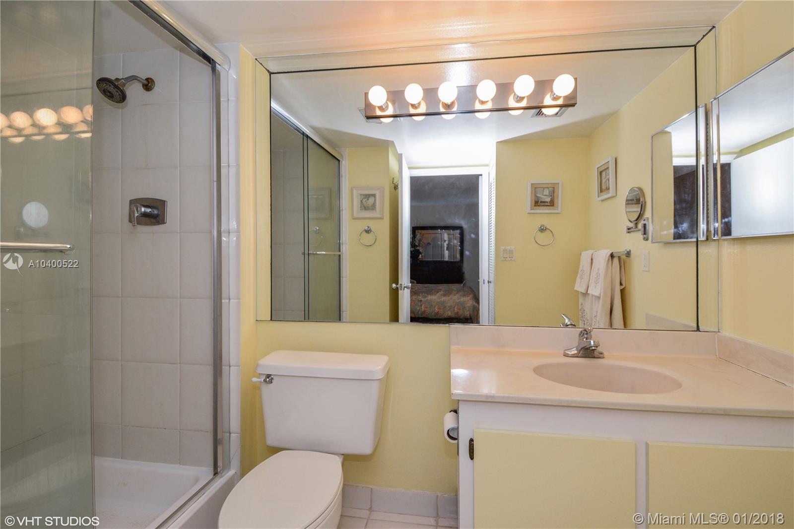 DELVISTA TOWERS CONDO - Residential