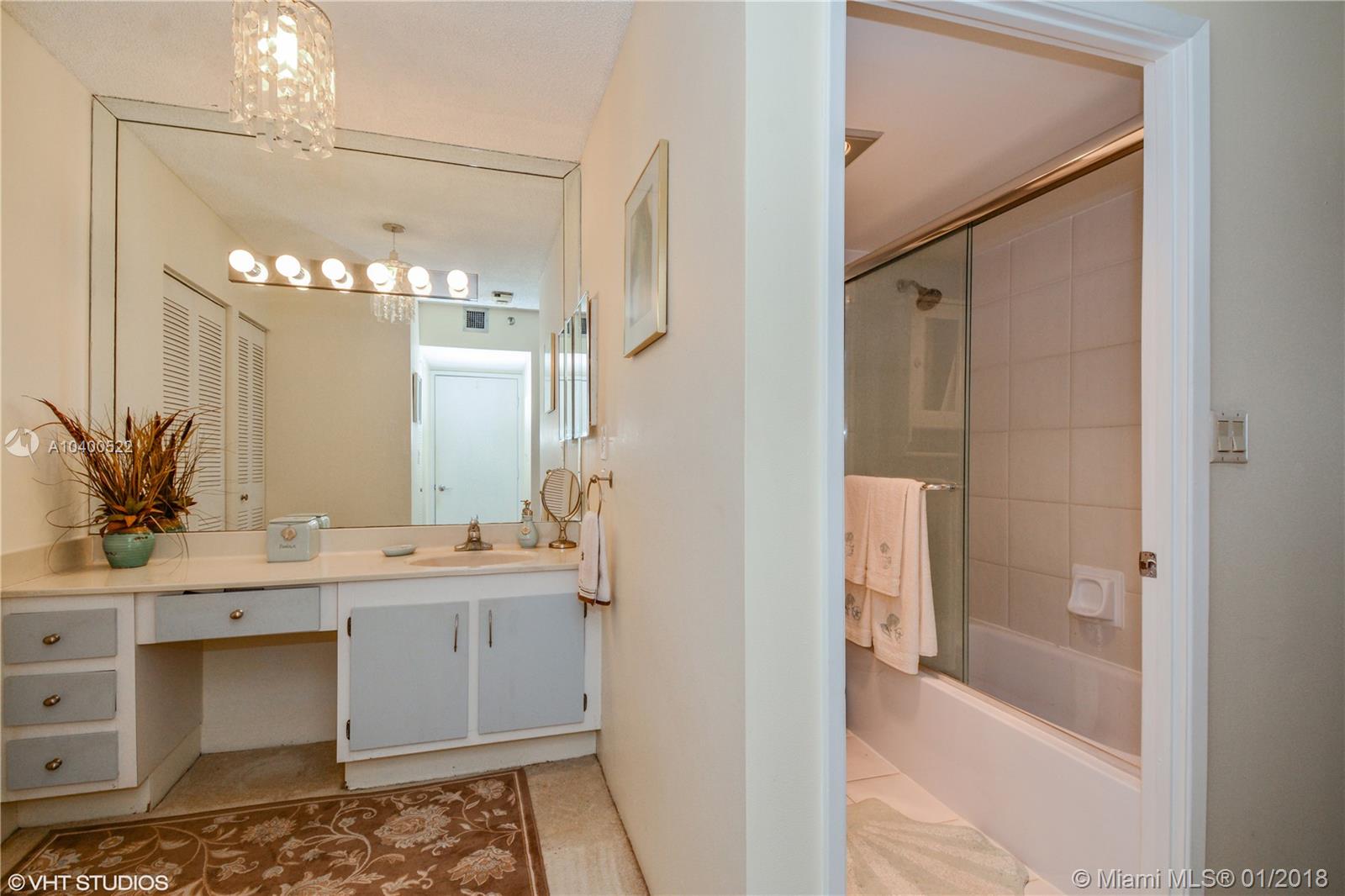 DELVISTA TOWERS CONDO - Residential