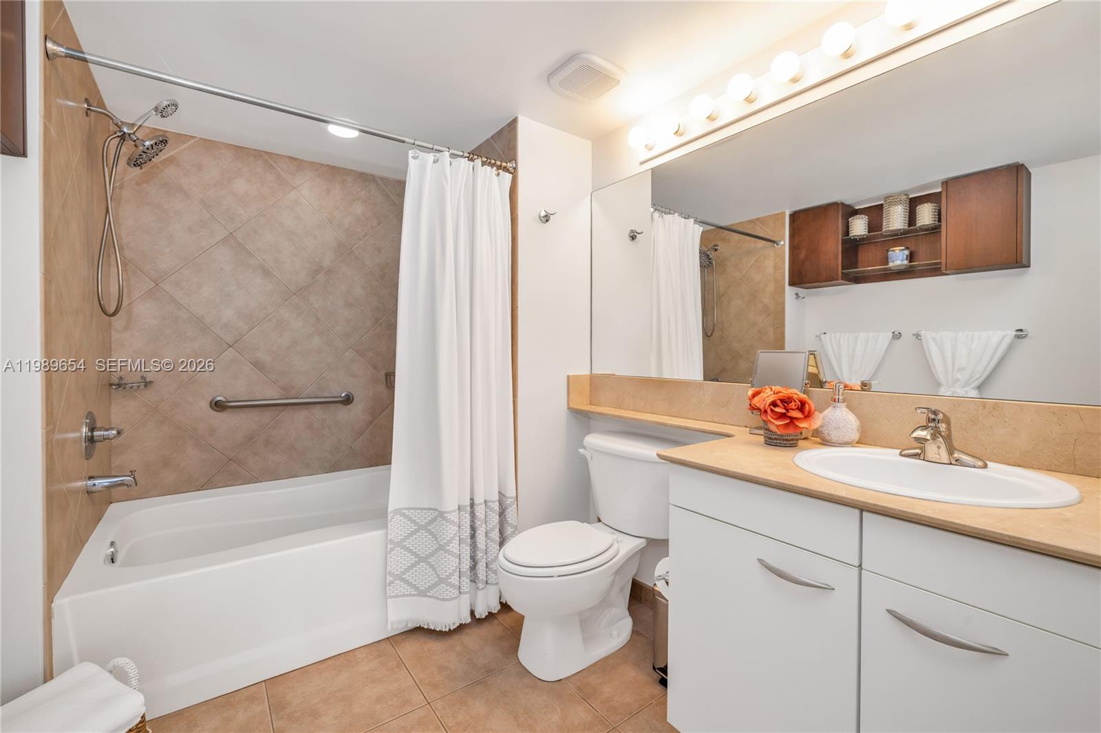 2080 OCEAN DRIVE CONDO - Residential Lease