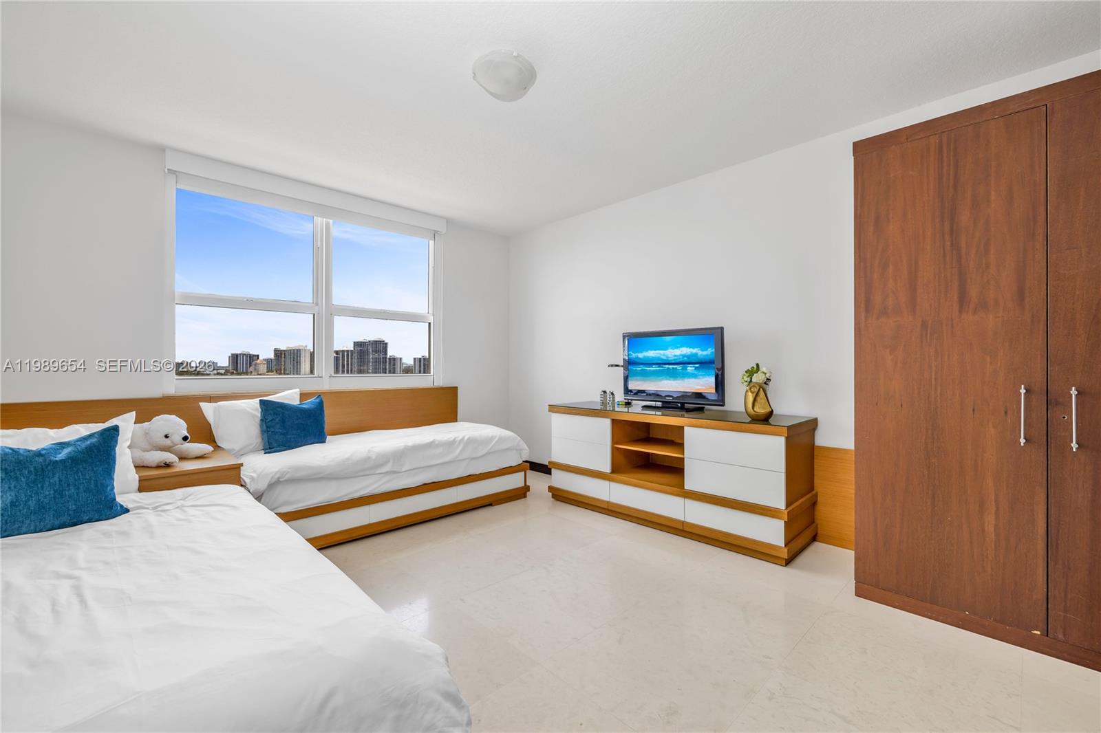 2080 OCEAN DRIVE CONDO - Residential Lease