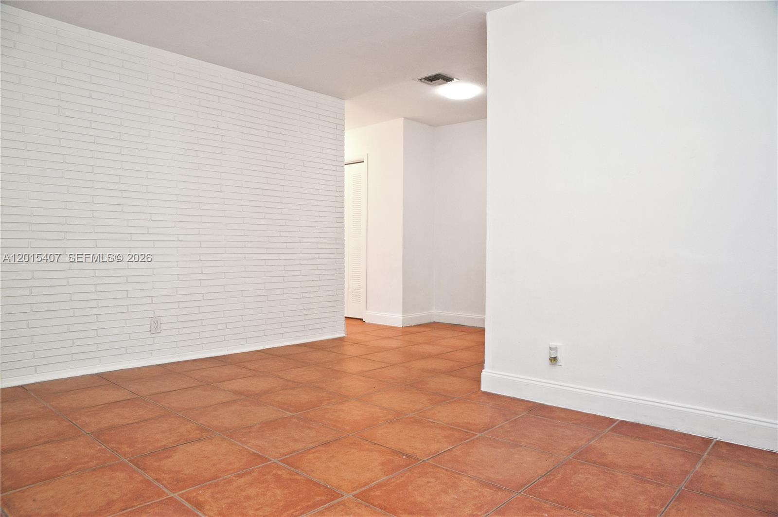HALLANDALE PARK - Residential Lease