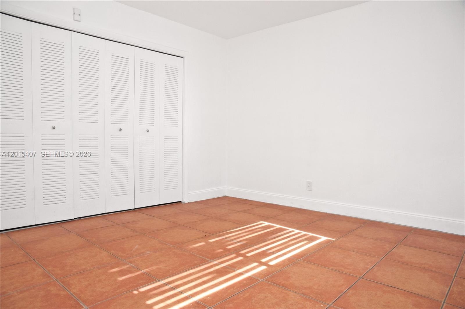 HALLANDALE PARK - Residential Lease