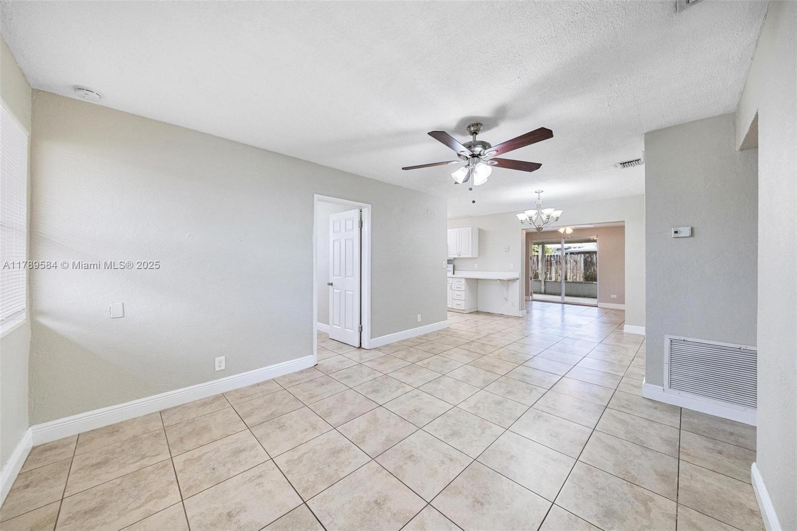 TWIN LAKES HOMES SEC 4 - Residential