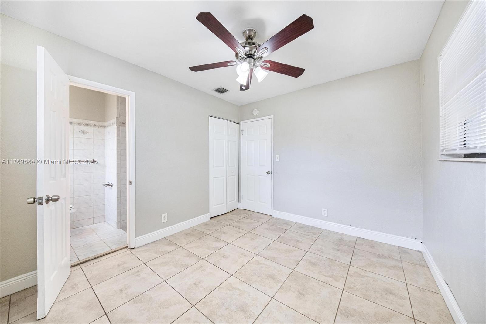 TWIN LAKES HOMES SEC 4 - Residential