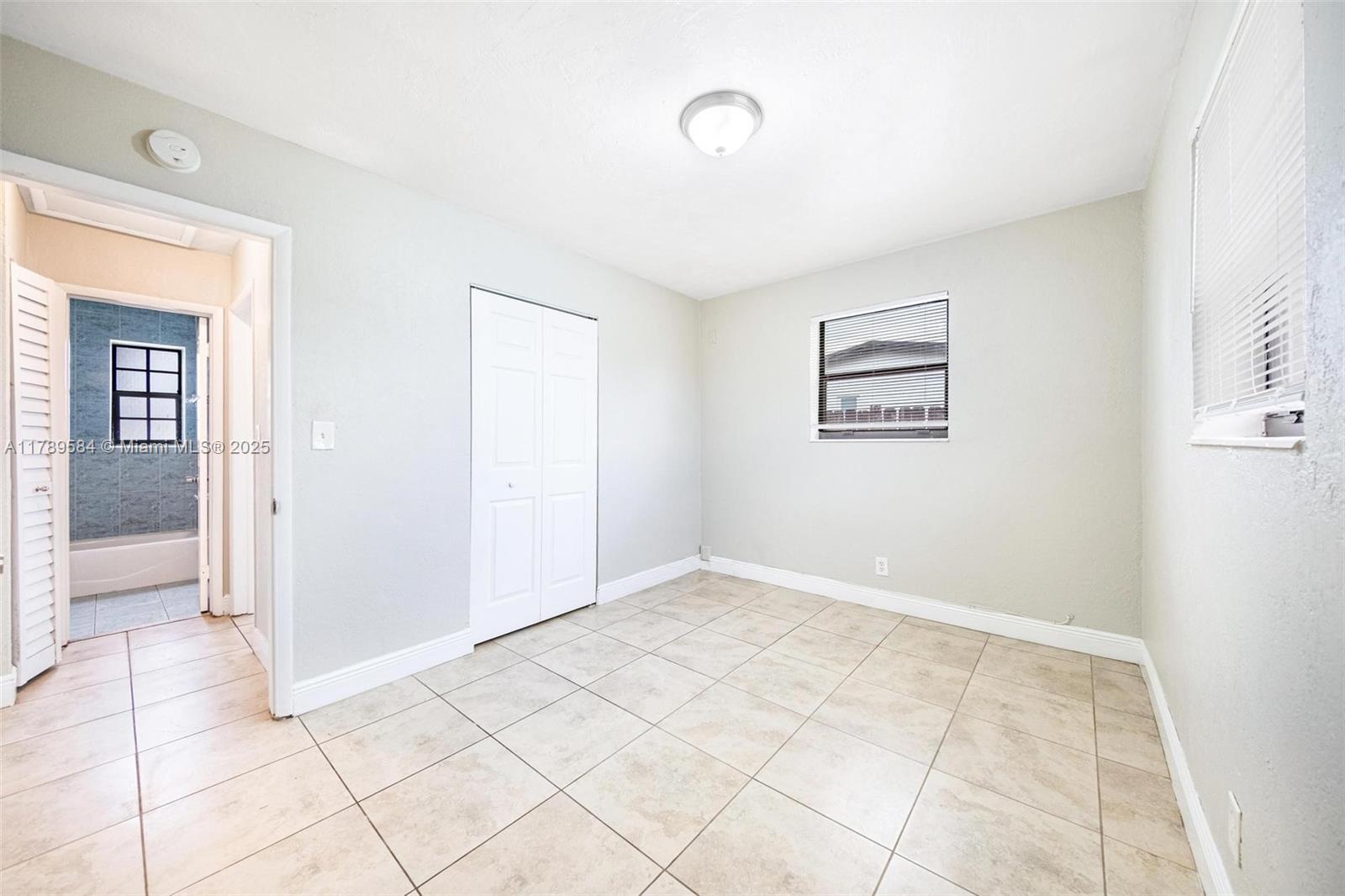 TWIN LAKES HOMES SEC 4 - Residential