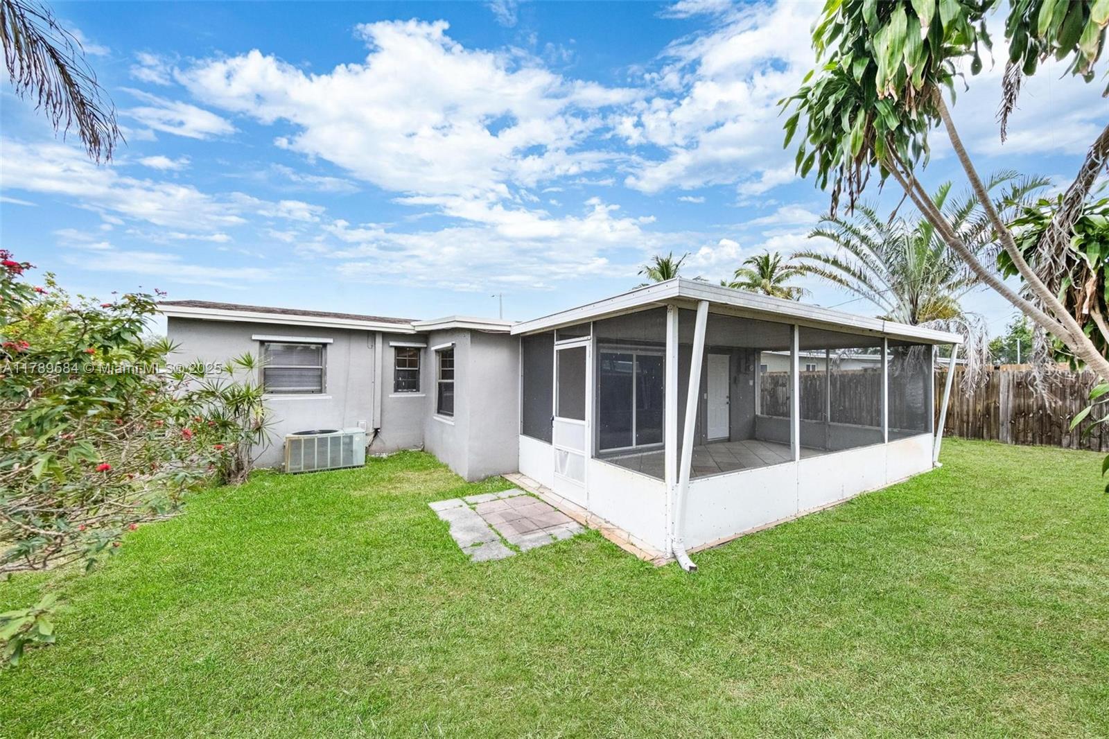 TWIN LAKES HOMES SEC 4 - Residential