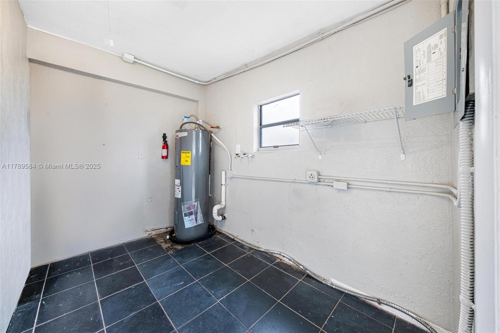 TWIN LAKES HOMES SEC 4 - Residential