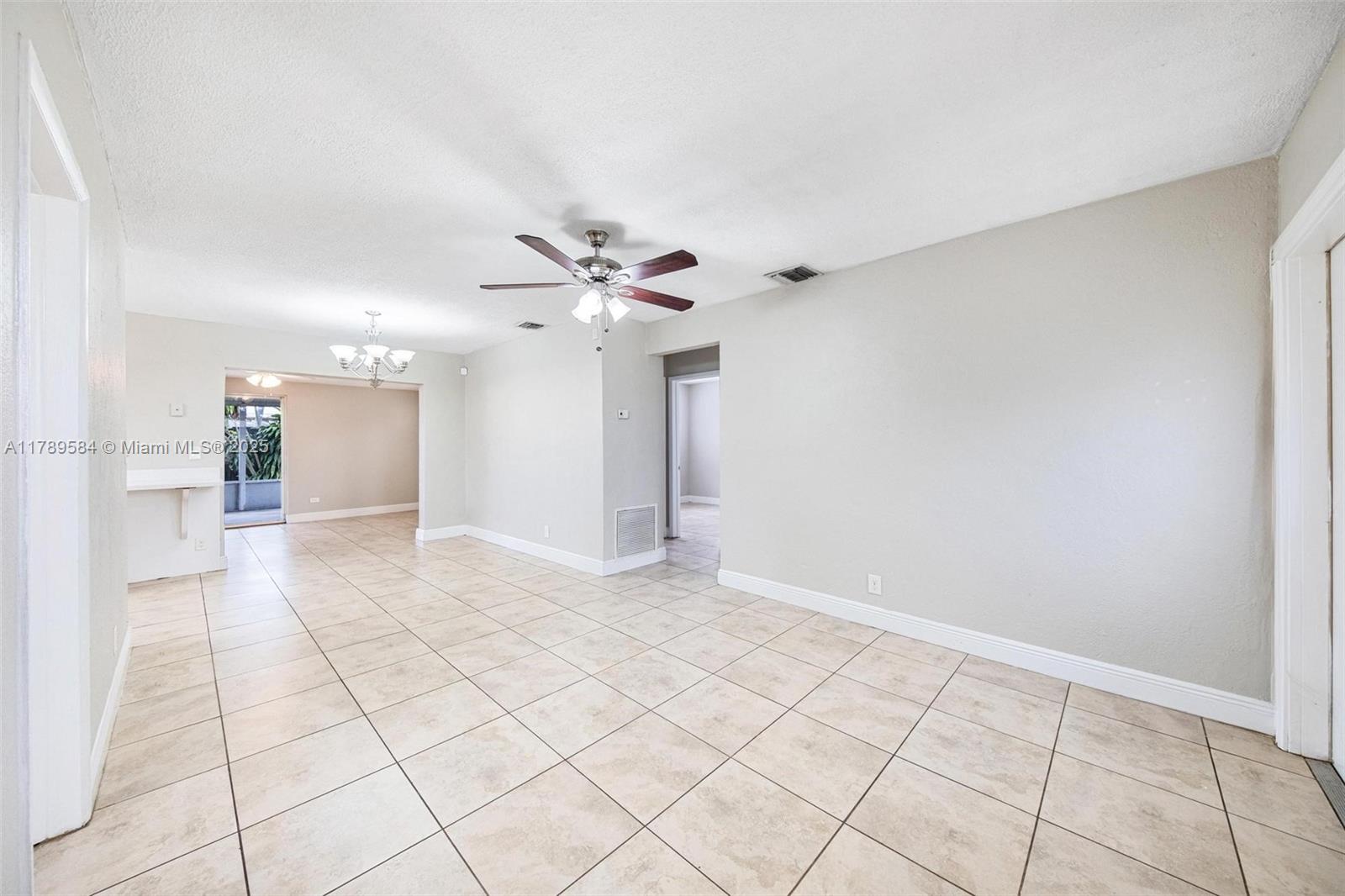 TWIN LAKES HOMES SEC 4 - Residential