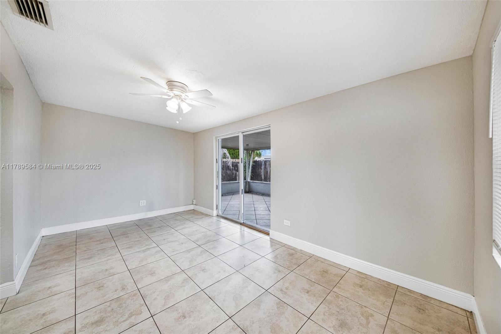 TWIN LAKES HOMES SEC 4 - Residential