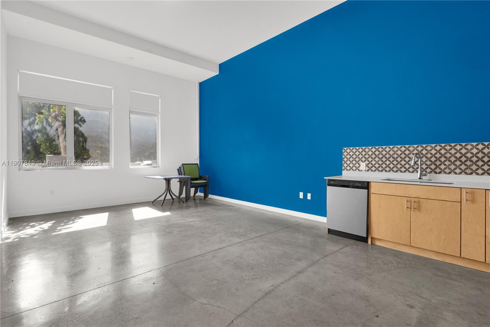 CITY OF MIAMI SOUTH - Residential Lease