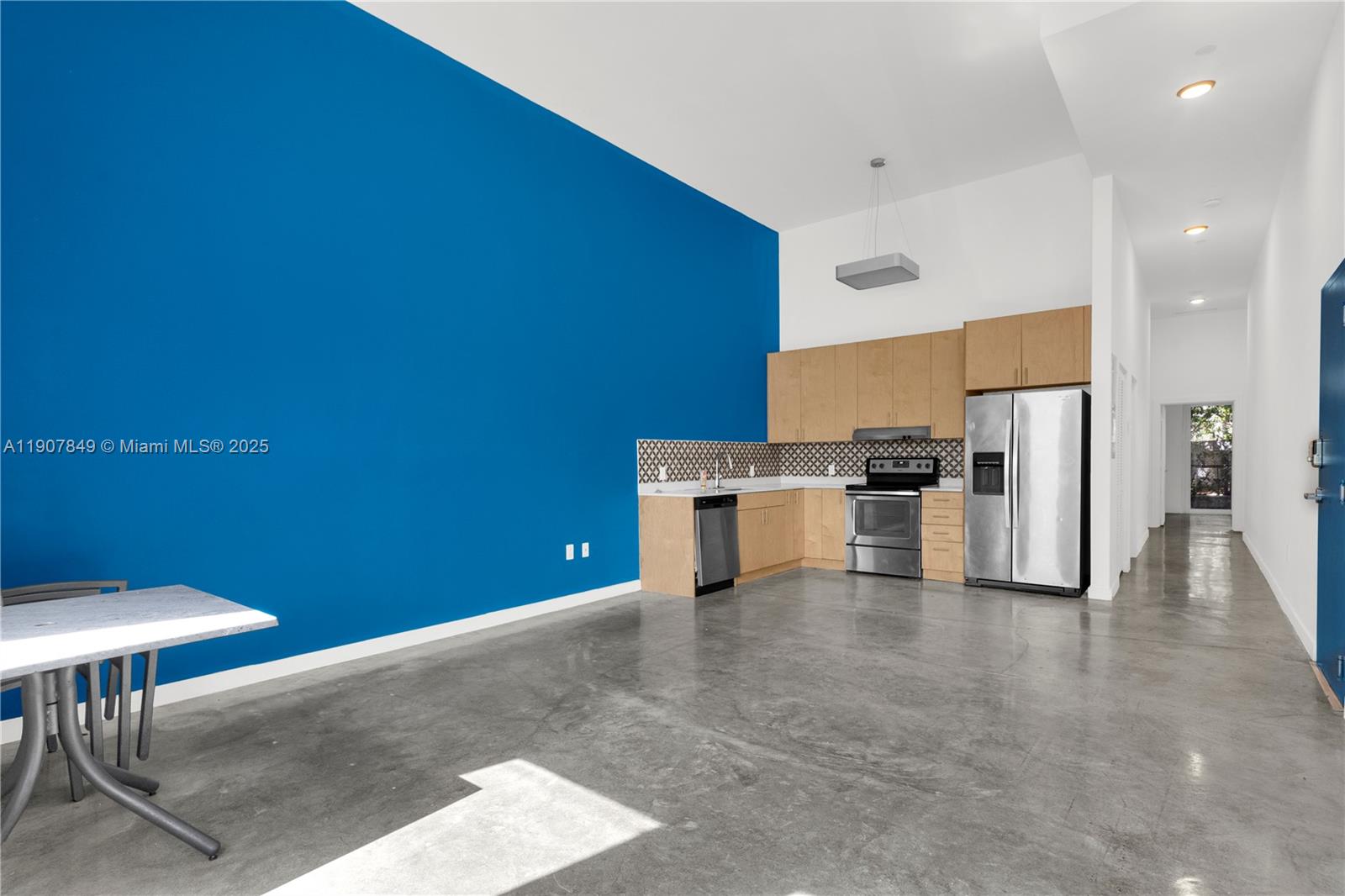 CITY OF MIAMI SOUTH - Residential Lease