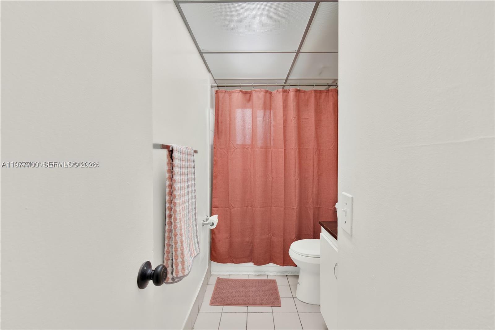 HORIZONS WEST CONDO #10 - Residential