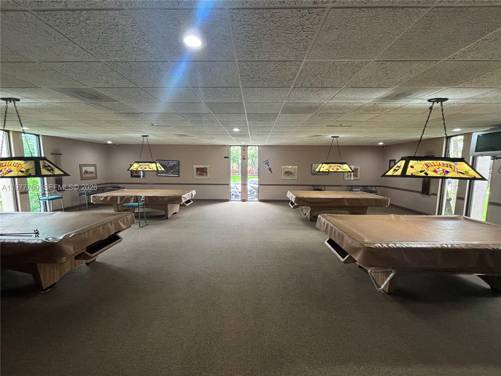 HORIZONS WEST CONDO #10 - Residential