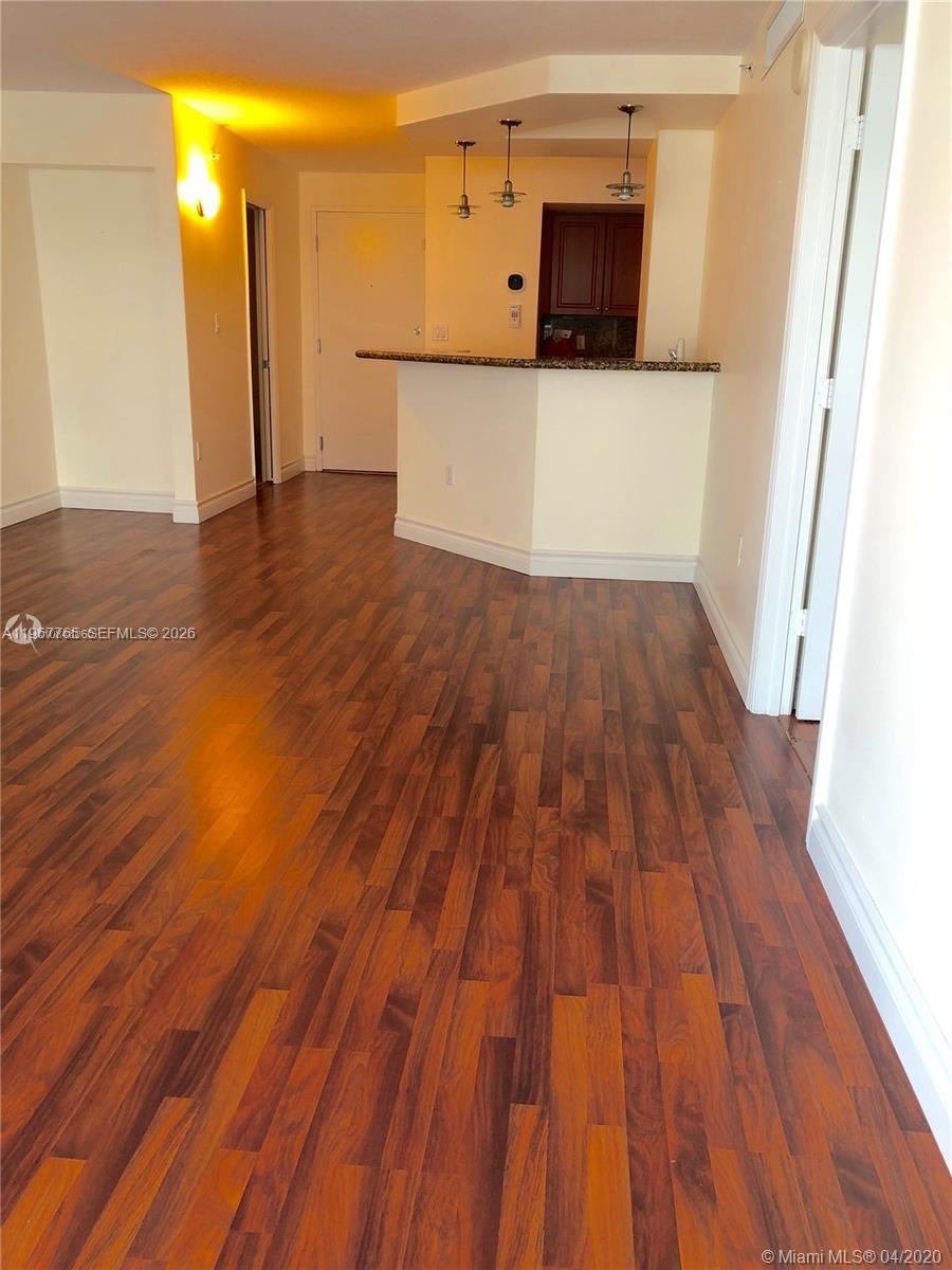 6917 Collins Ave 1204