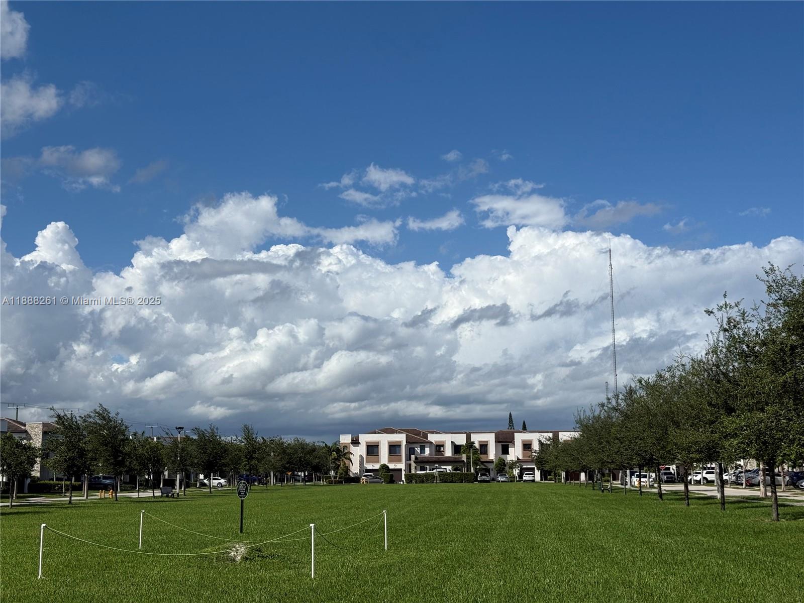 VIA VENTURA NEIGHBORHOOD - Residential