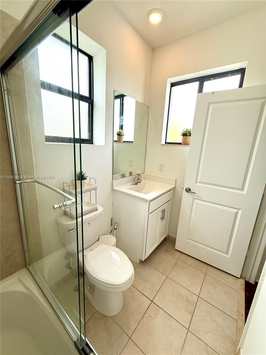 VIA VENTURA NEIGHBORHOOD - Residential