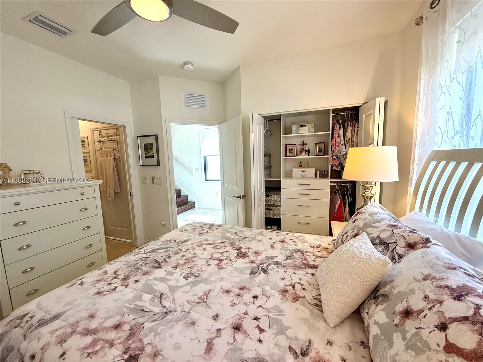 VIA VENTURA NEIGHBORHOOD - Residential