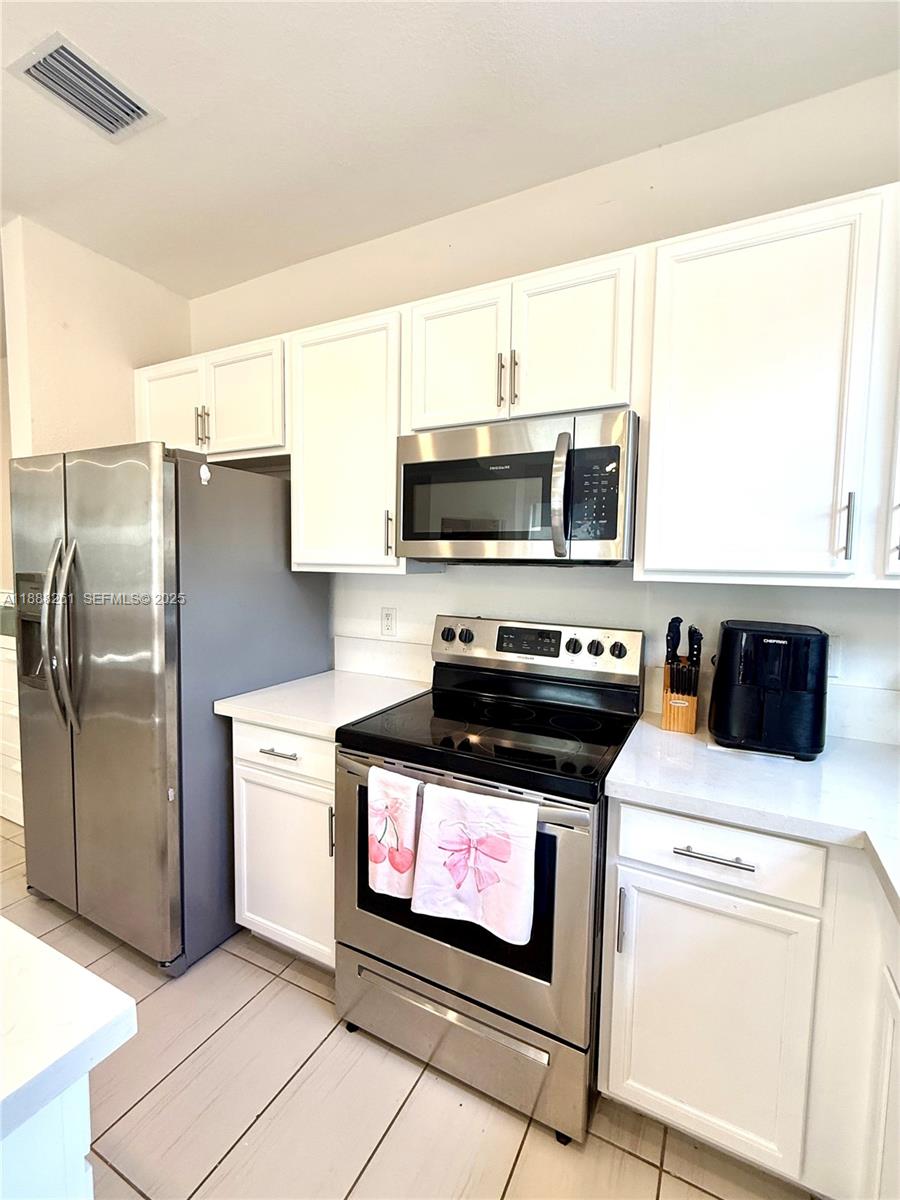 VIA VENTURA NEIGHBORHOOD - Residential