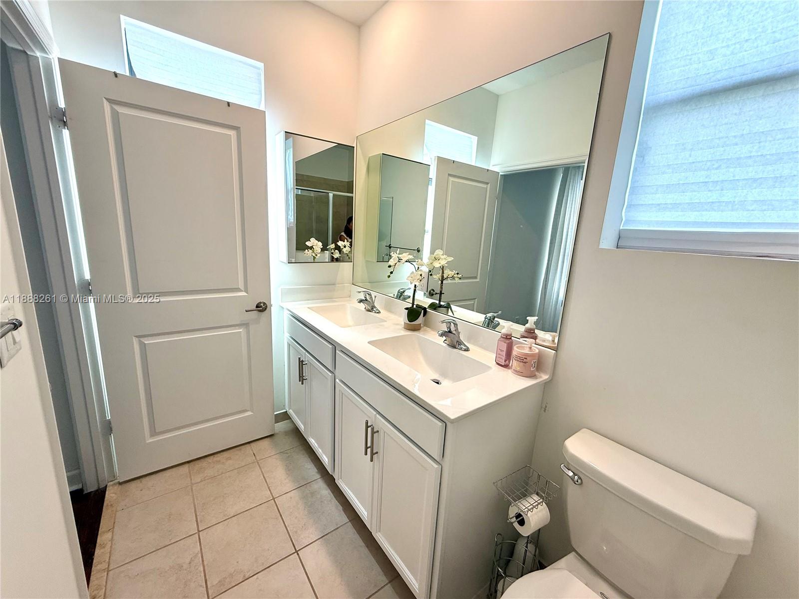 VIA VENTURA NEIGHBORHOOD - Residential