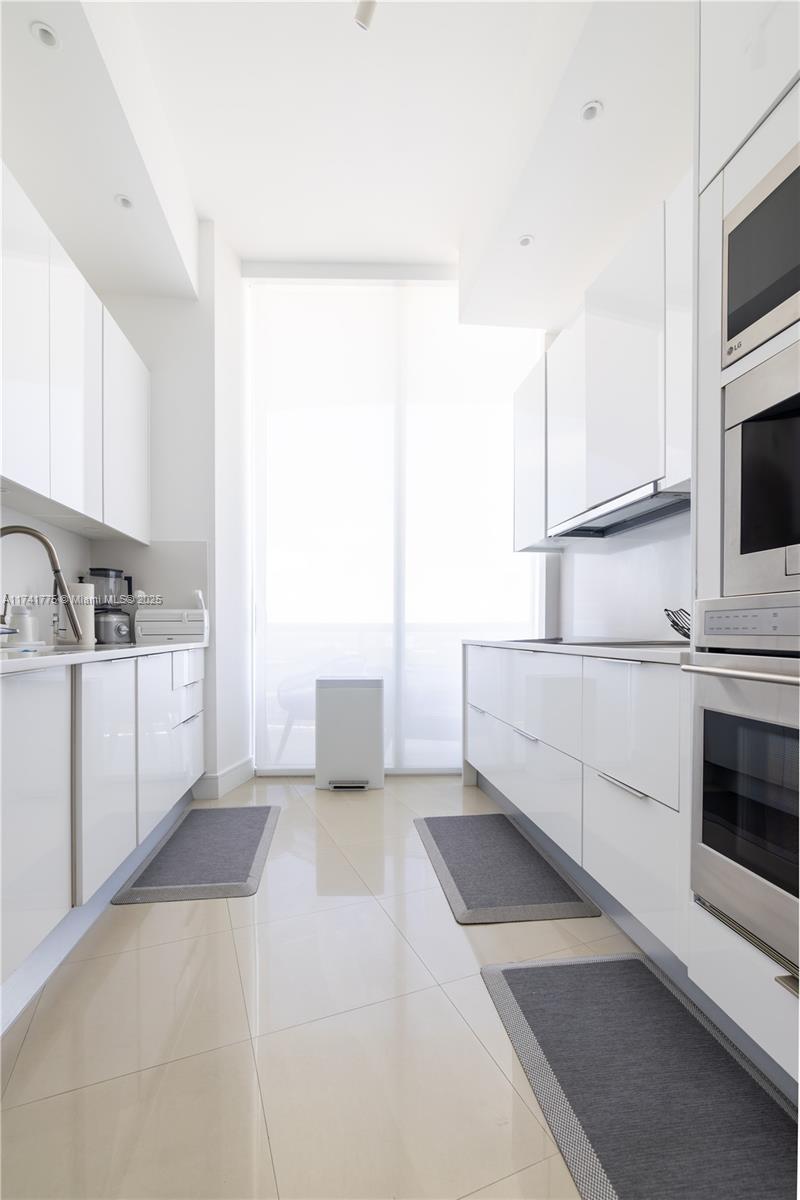 TDR TOWER I CONDO - Residential