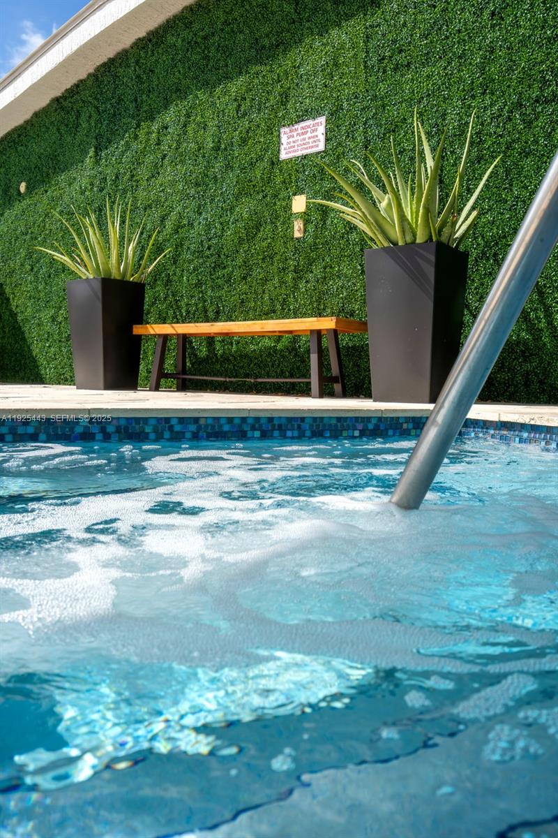 STRADA 315 CONDO - Residential