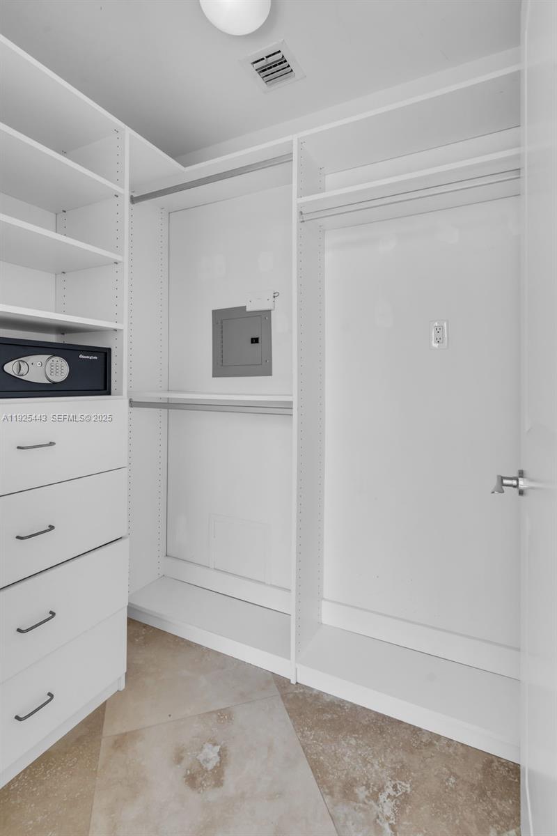 STRADA 315 CONDO - Residential