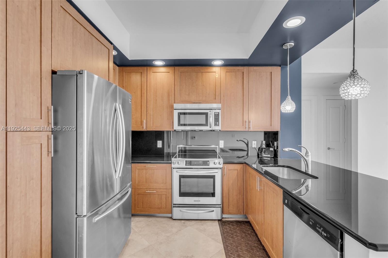 STRADA 315 CONDO - Residential