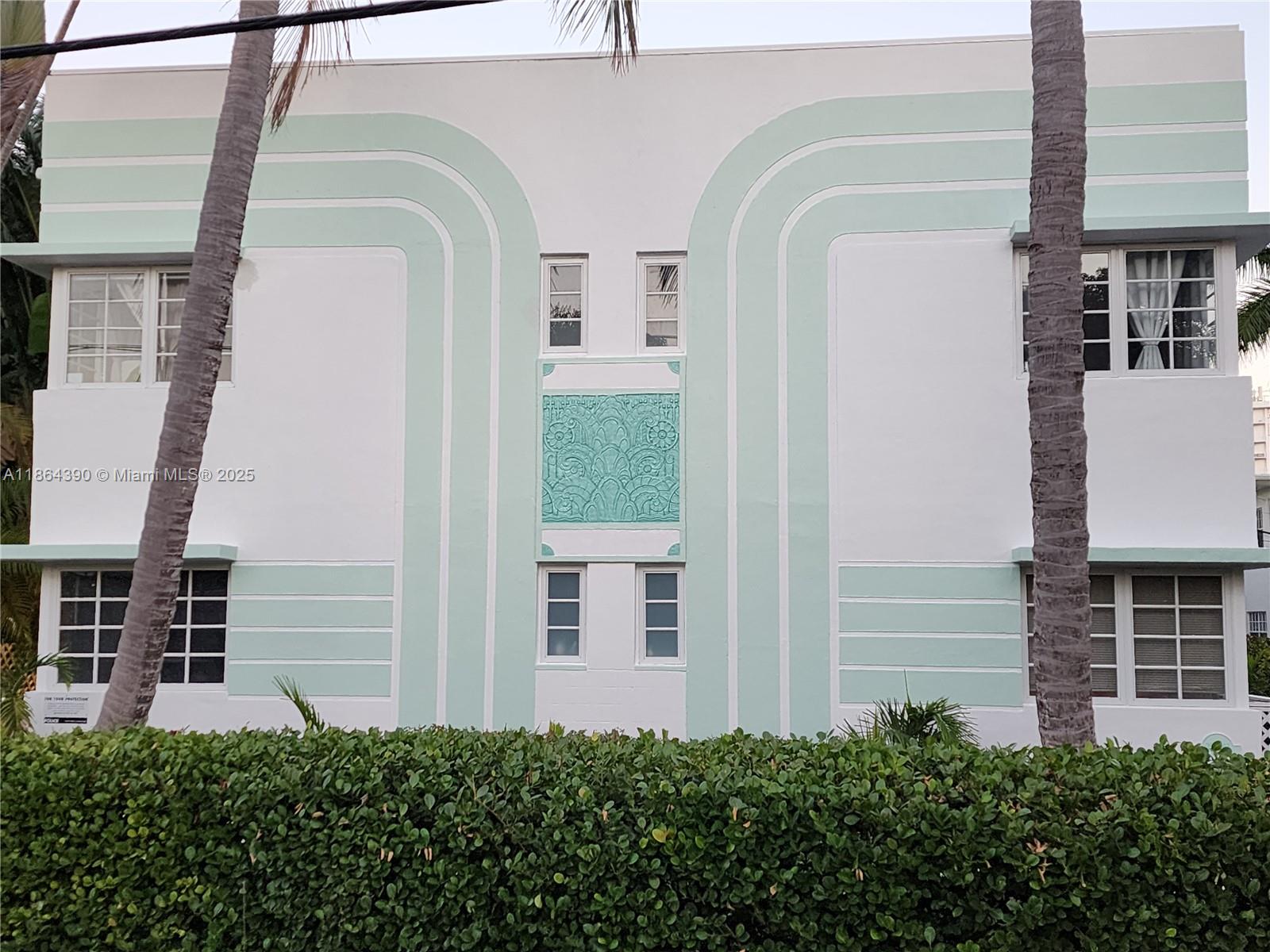 Beautiful, completely updated, very big 1 bedroom / 1 bathroom apartment. Living, dining, eat-in kitchen, walk-in closet. Approx. 1000 square feet. Impact windows and doors. Balcony, washer and dryer in unit. All stainless-steel appliances (fridge, stove, dishwasher, microwave). Quaint and quiet building. Walking distance to the beach, via small walking bridge. 1 month's rent, 1 month's deposit gets you in with good credit. No application fee. Can be delivered furnished or unfurnished. Pool/Gym/game room Membership available,
