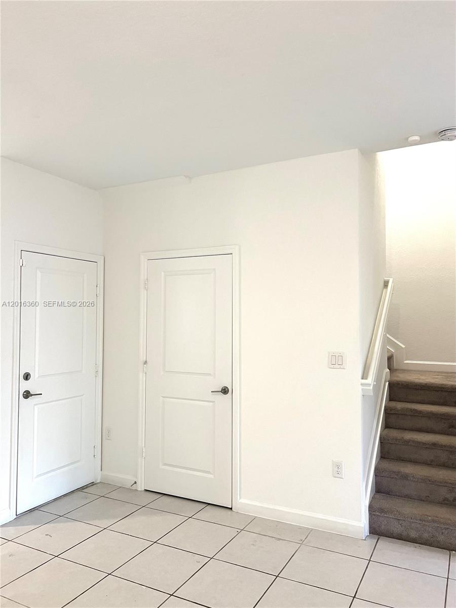 HOMESTEAD PARK OF COMMERC - Residential Lease