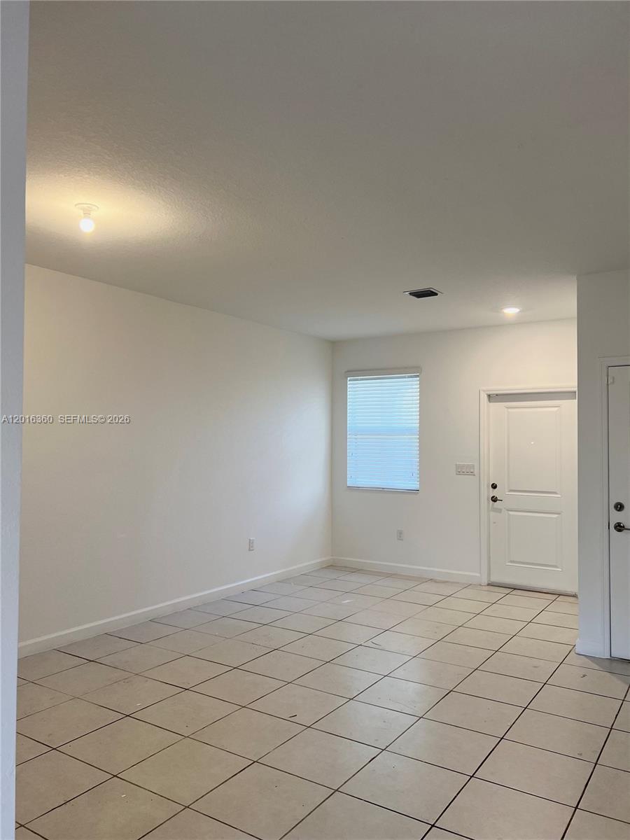 HOMESTEAD PARK OF COMMERC - Residential Lease