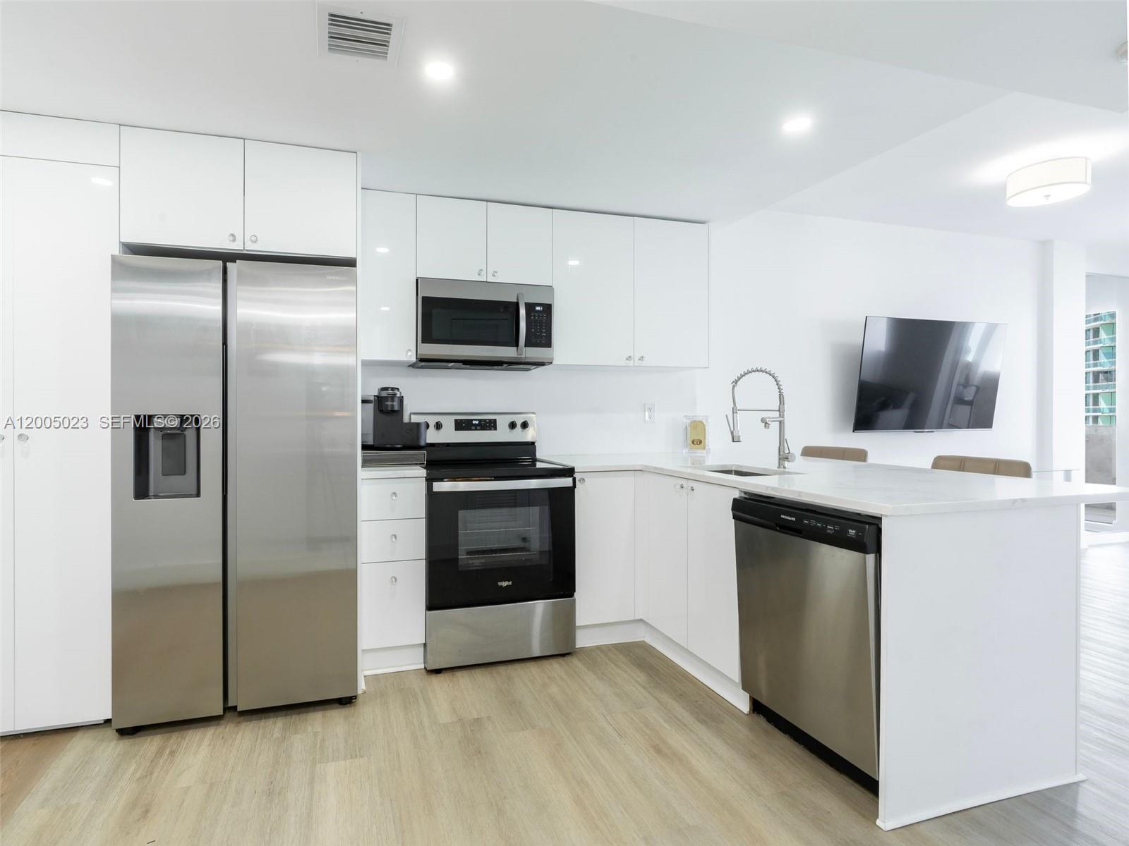 HARBOUR HOUSE - Residential