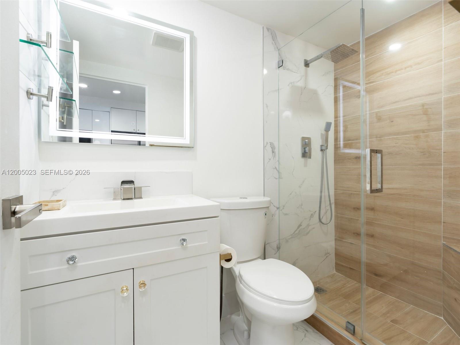 HARBOUR HOUSE - Residential