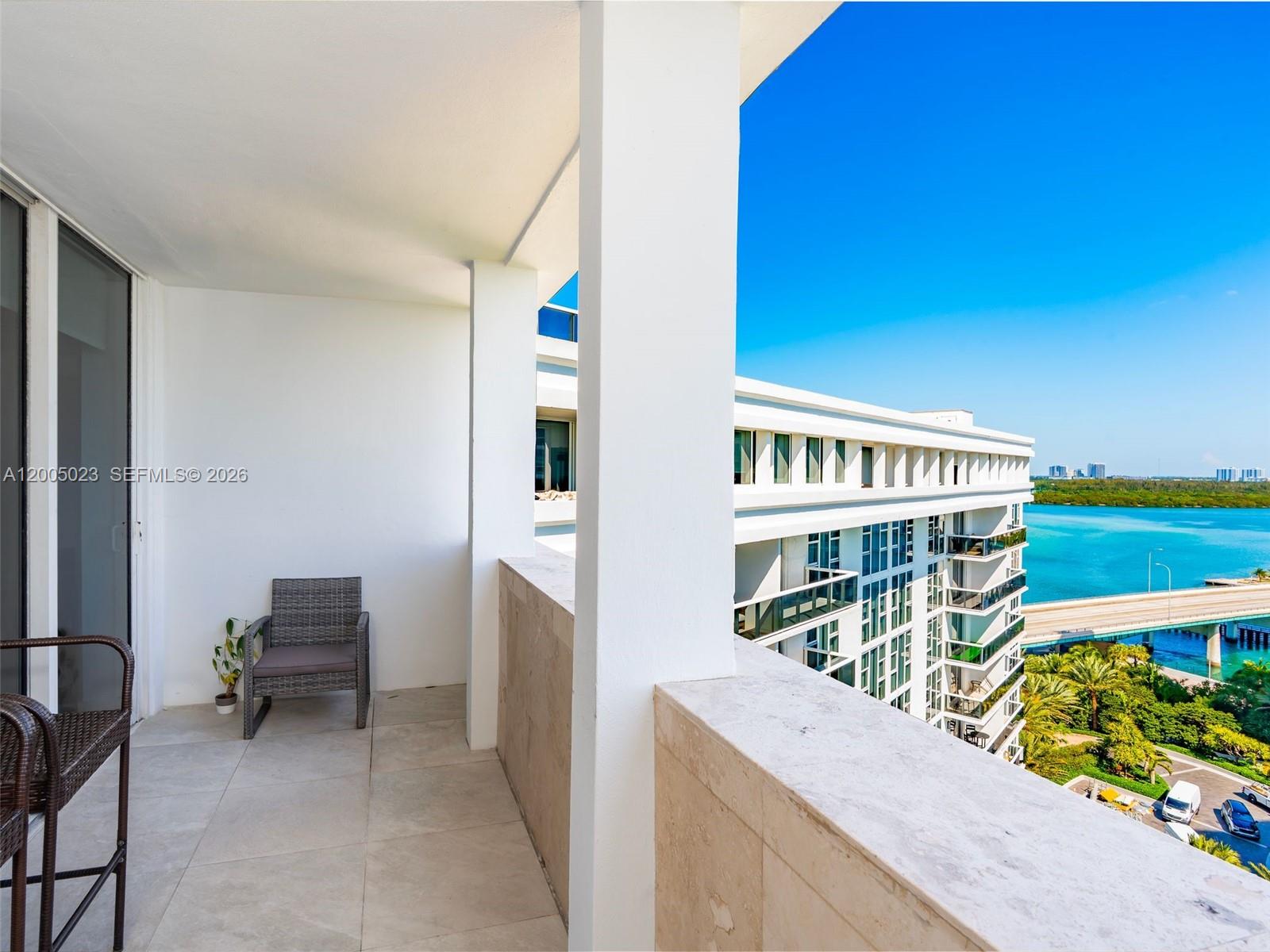 HARBOUR HOUSE - Residential