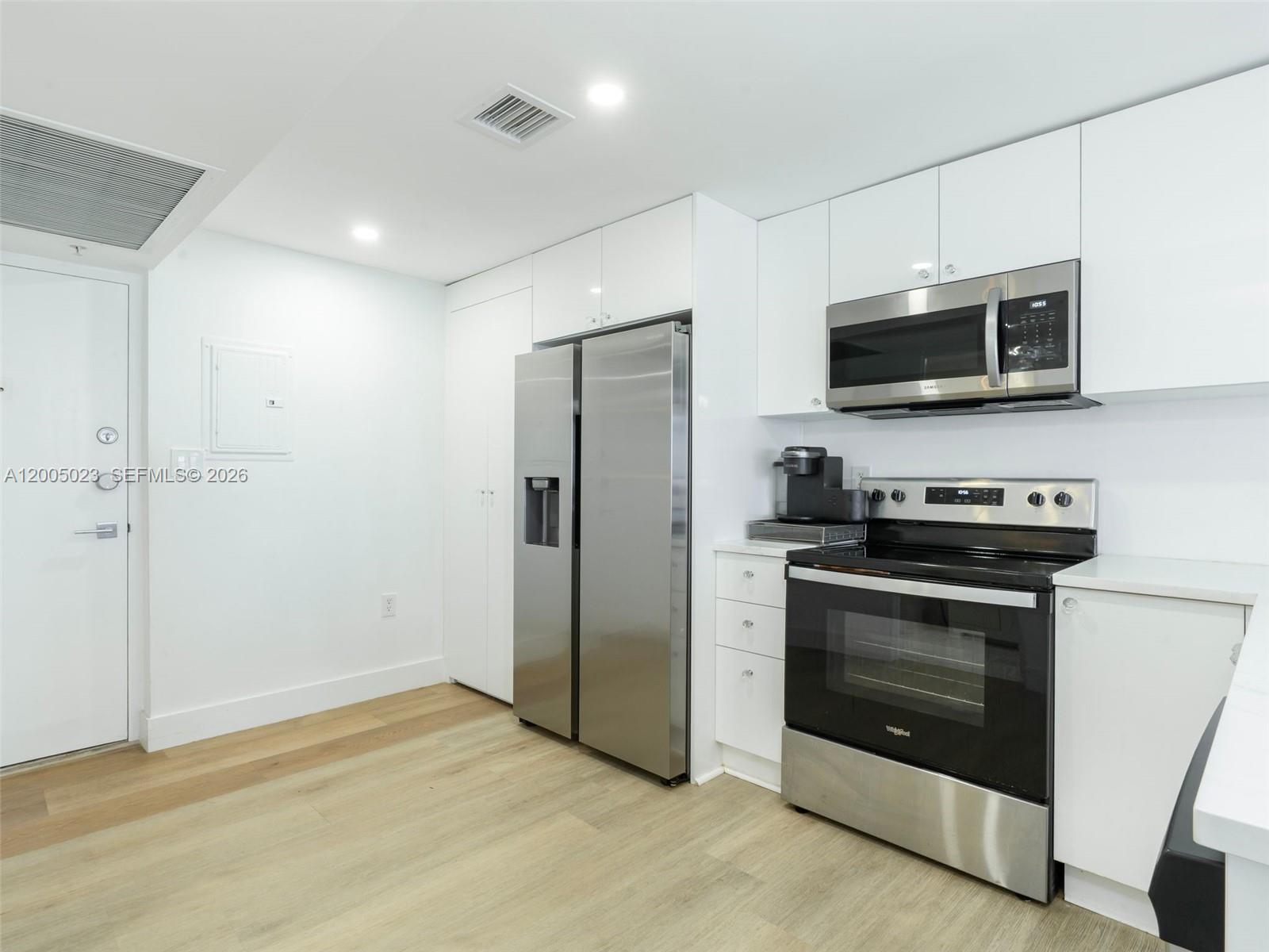 HARBOUR HOUSE - Residential