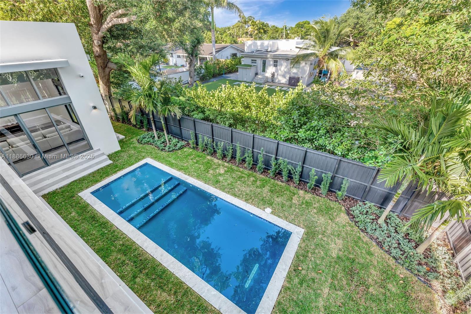 AMD PL GRIFFING BISCAYNE - Residential