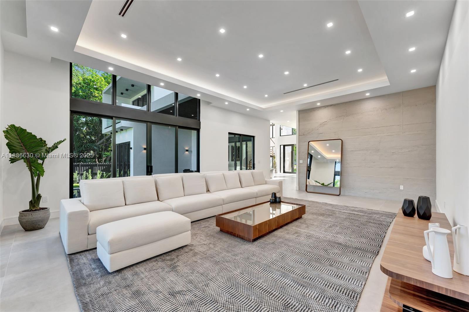 AMD PL GRIFFING BISCAYNE - Residential