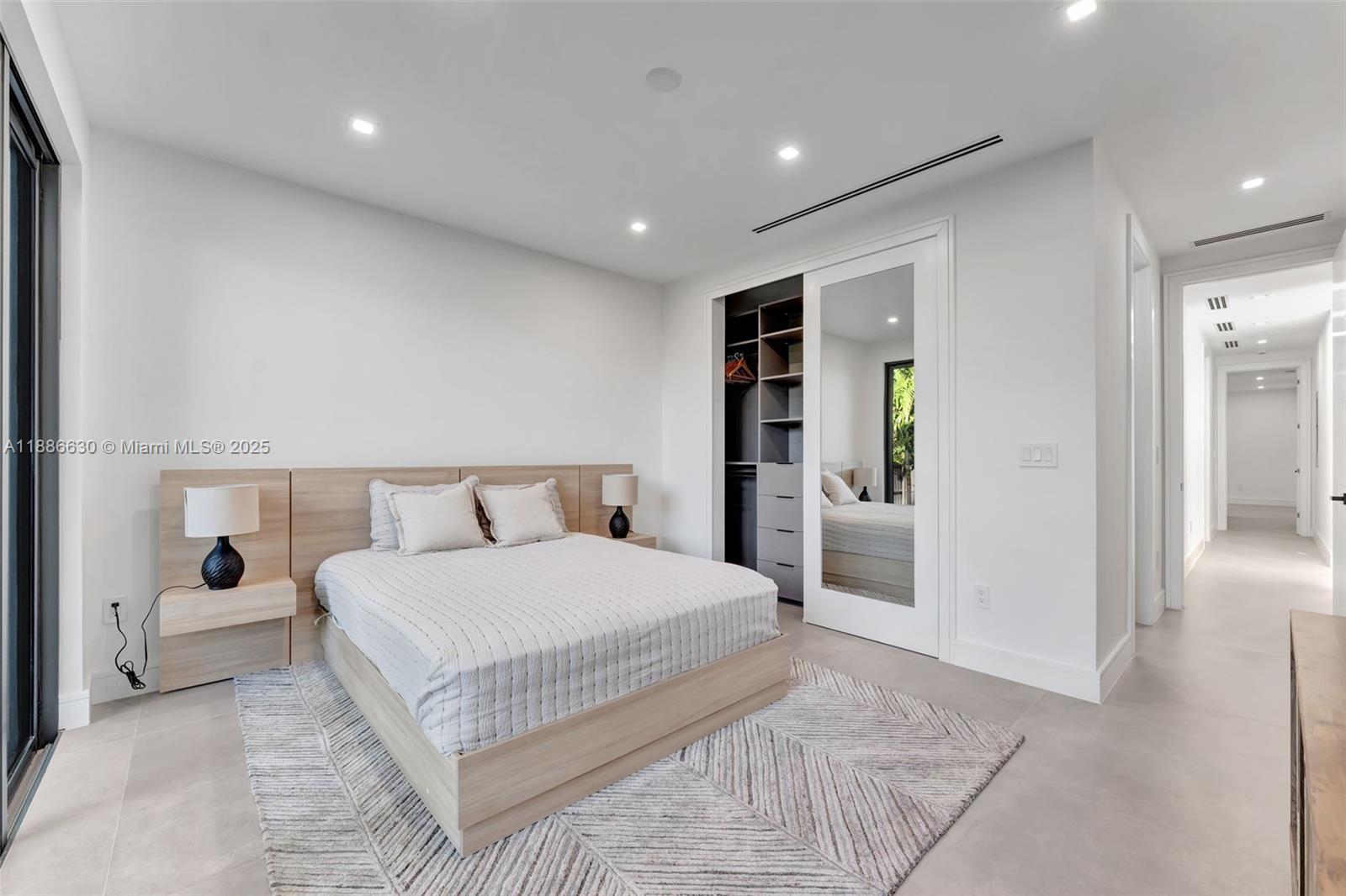 AMD PL GRIFFING BISCAYNE - Residential