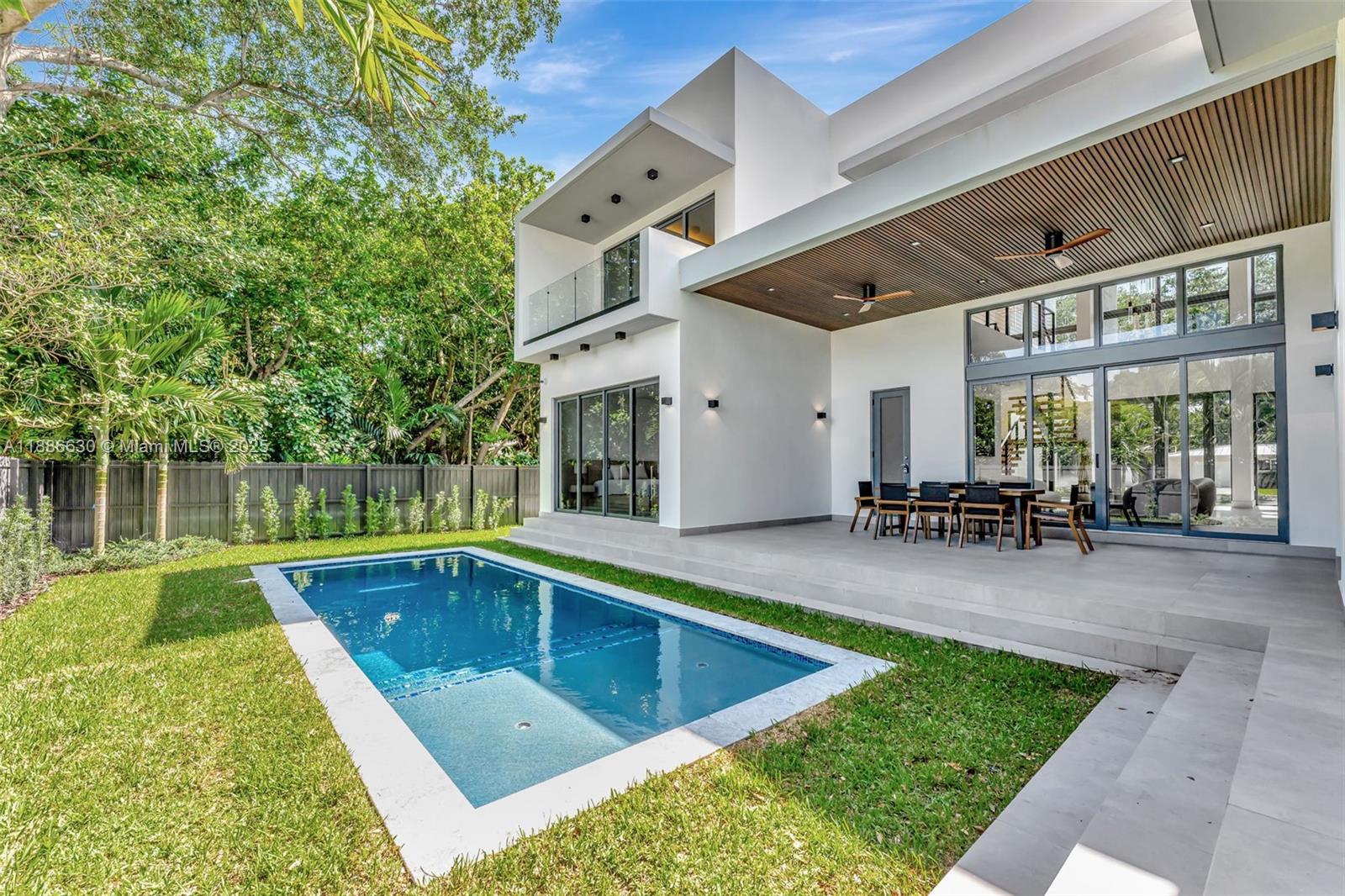 AMD PL GRIFFING BISCAYNE - Residential